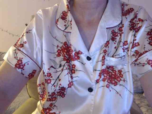 goodSnowQueen webcam