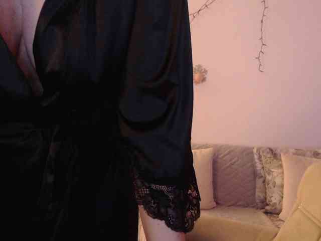 goodSnowQueen webcam