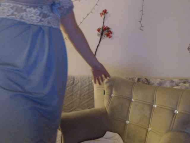 goodSnowQueen webcam