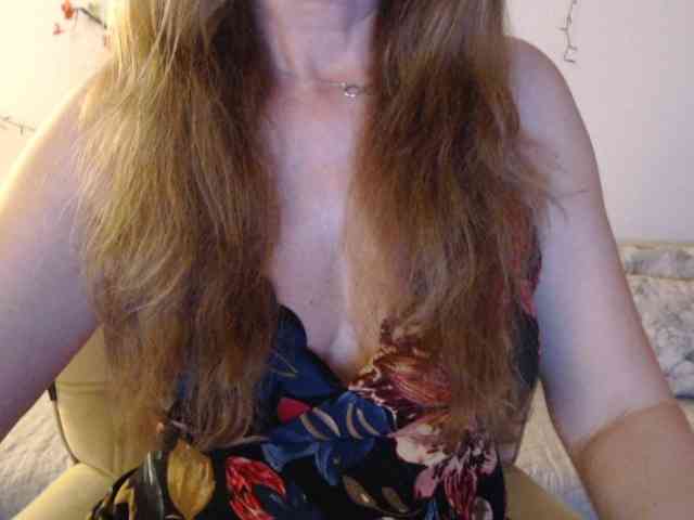 goodSnowQueen webcam