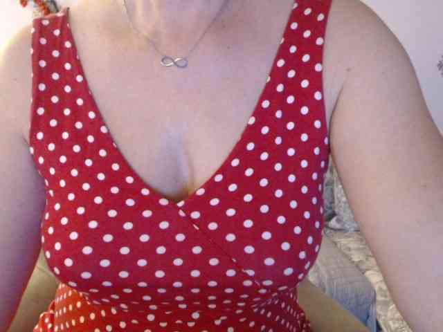 goodSnowQueen webcam