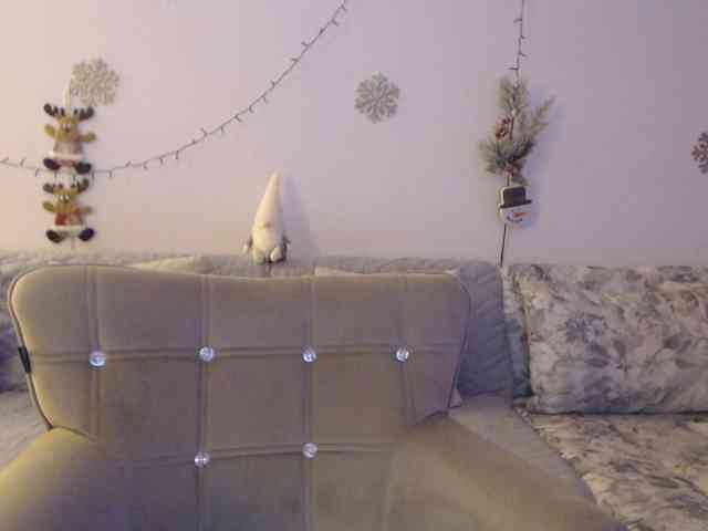 goodSnowQueen webcam