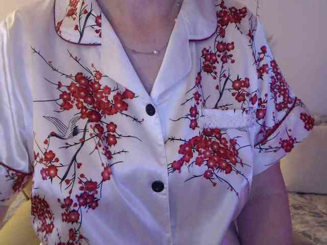 goodSnowQueen webcam