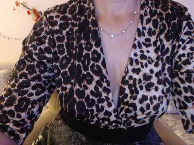 goodSnowQueen goodSnowQueen