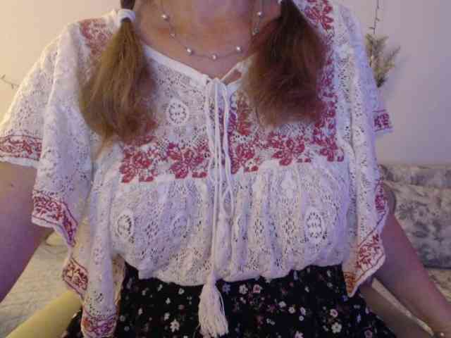 goodSnowQueen webcam