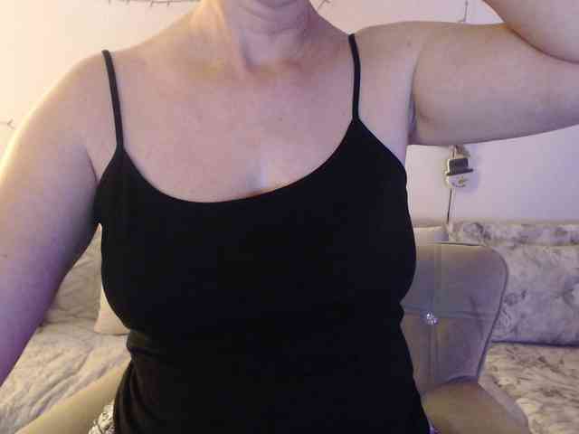 goodSnowQueen goodSnowQueen