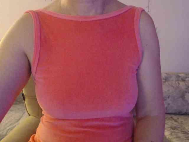 goodSnowQueen webcam