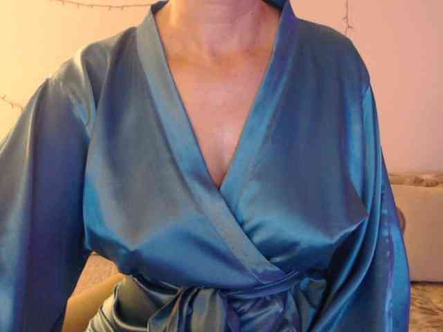 goodSnowQueen goodSnowQueen