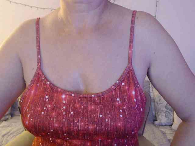 goodSnowQueen webcam