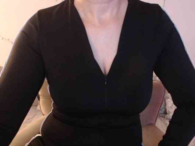 goodSnowQueen webcam