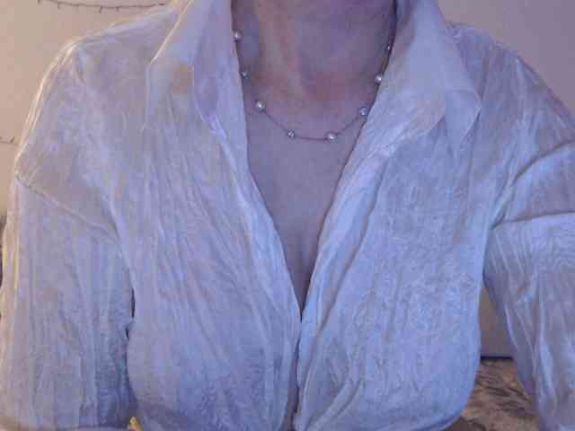 goodSnowQueen goodSnowQueen