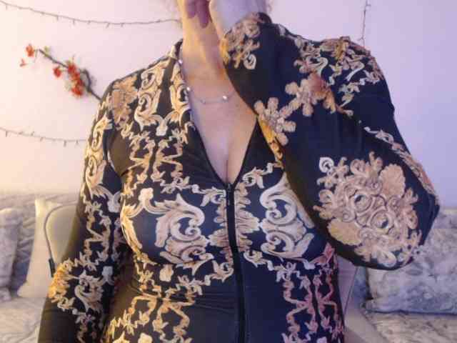 goodSnowQueen webcam