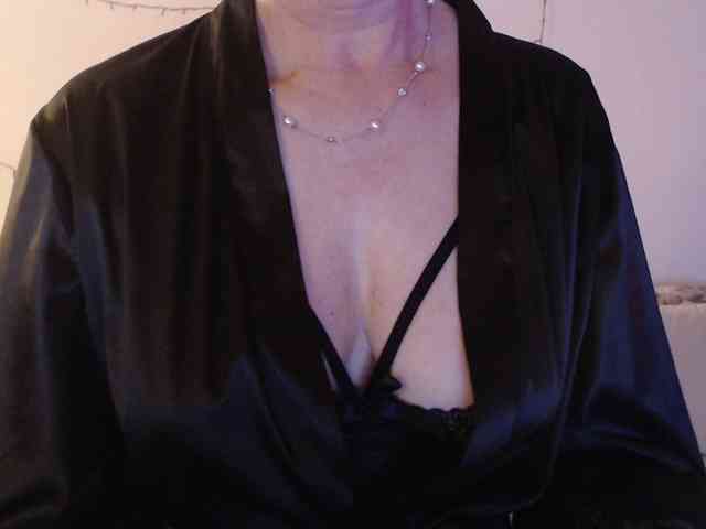 goodSnowQueen webcam