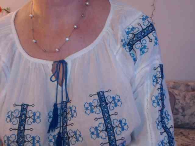 goodSnowQueen webcam