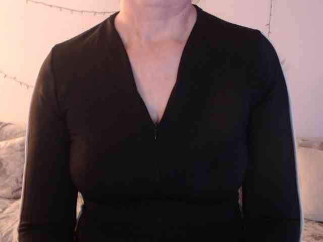 goodSnowQueen webcam