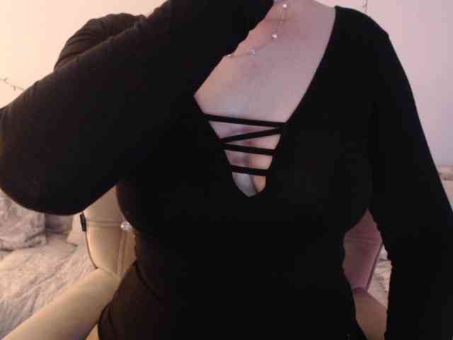 goodSnowQueen webcam