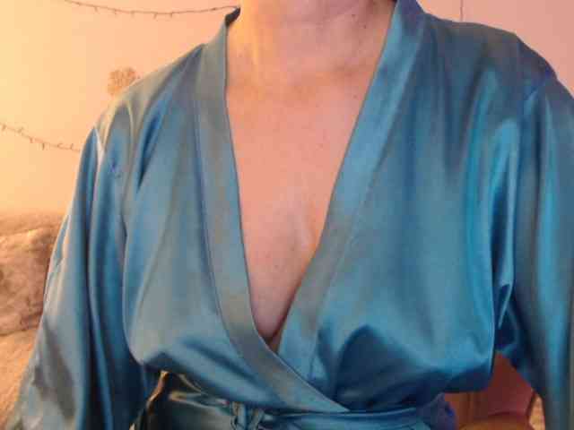 goodSnowQueen Live Webcam on BongaCams