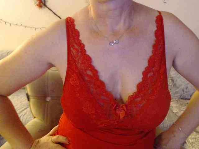 goodSnowQueen webcam