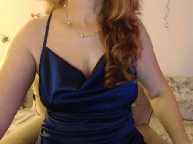 goodSnowQueen webcam