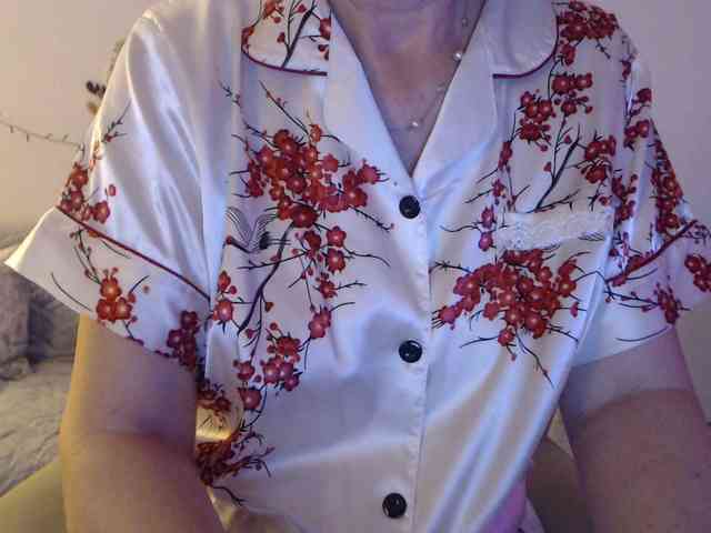 goodSnowQueen Live Webcam on BongaCams