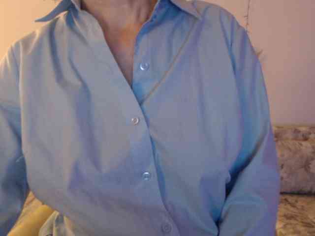 goodSnowQueen webcam