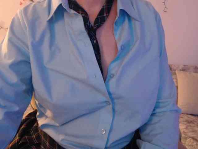 goodSnowQueen webcam