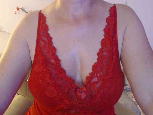 goodSnowQueen webcam