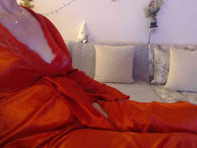 goodSnowQueen webcam