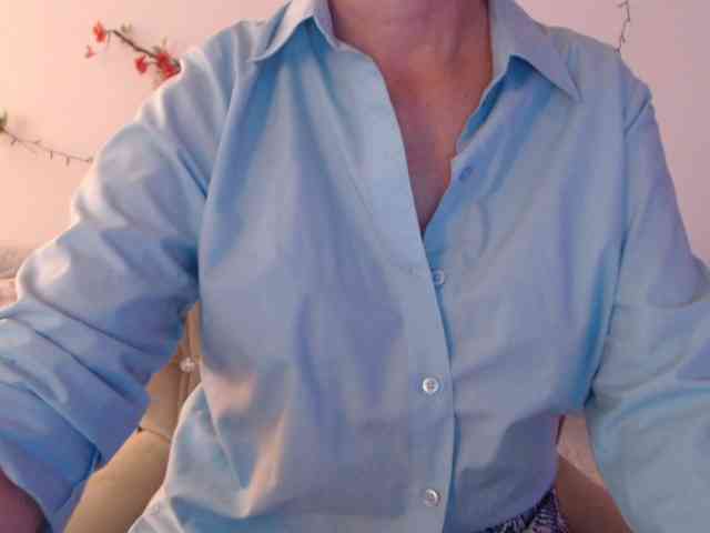 goodSnowQueen goodSnowQueen