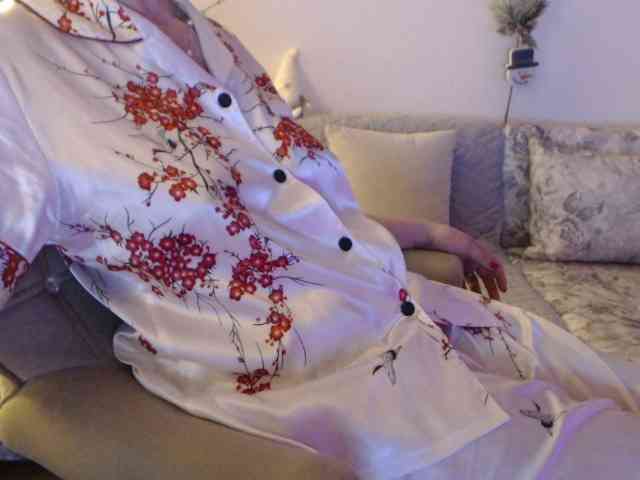 goodSnowQueen webcam