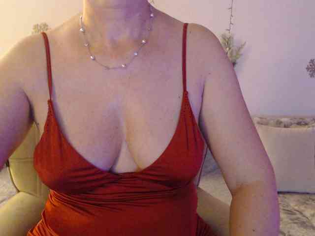 goodSnowQueen webcam