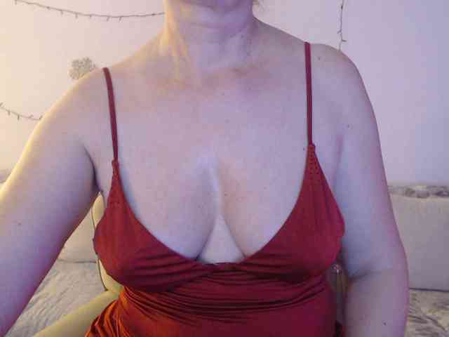 goodSnowQueen goodSnowQueen