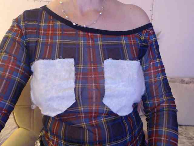 goodSnowQueen webcam