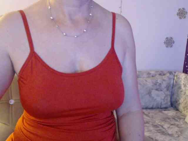 goodSnowQueen webcam