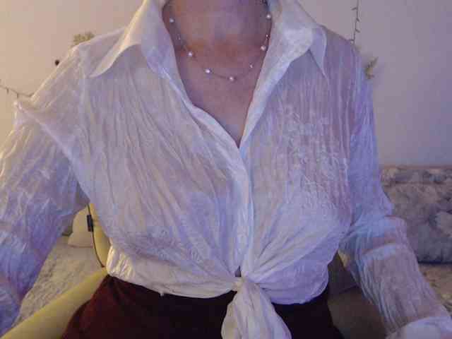 goodSnowQueen webcam