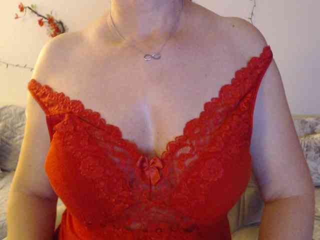 goodSnowQueen webcam