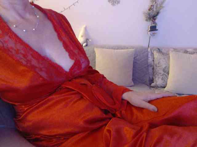 goodSnowQueen webcam