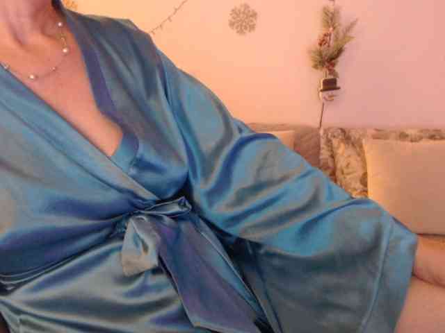 goodSnowQueen webcam