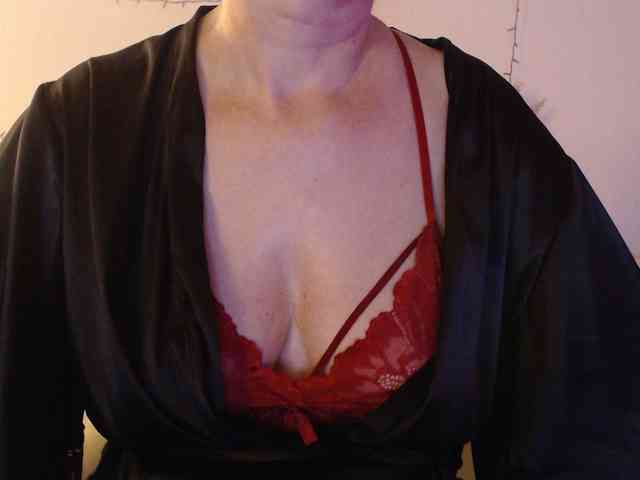 goodSnowQueen webcam