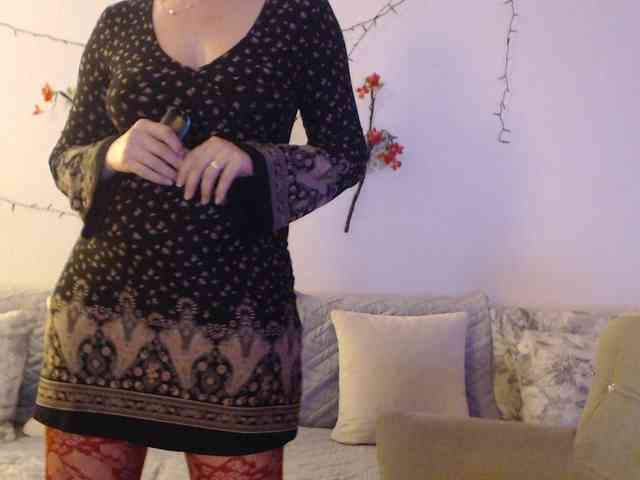 goodSnowQueen webcam