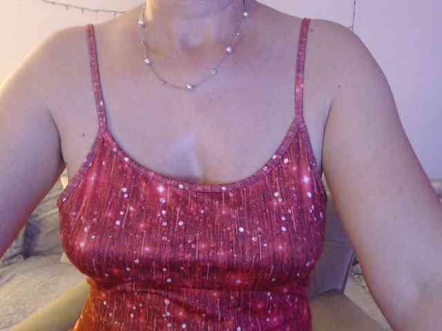 goodSnowQueen webcam