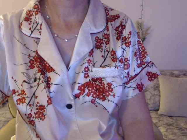 goodSnowQueen webcam