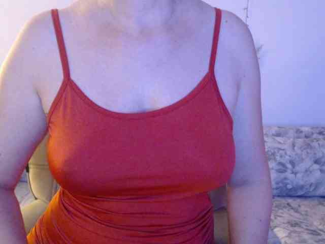 goodSnowQueen webcam