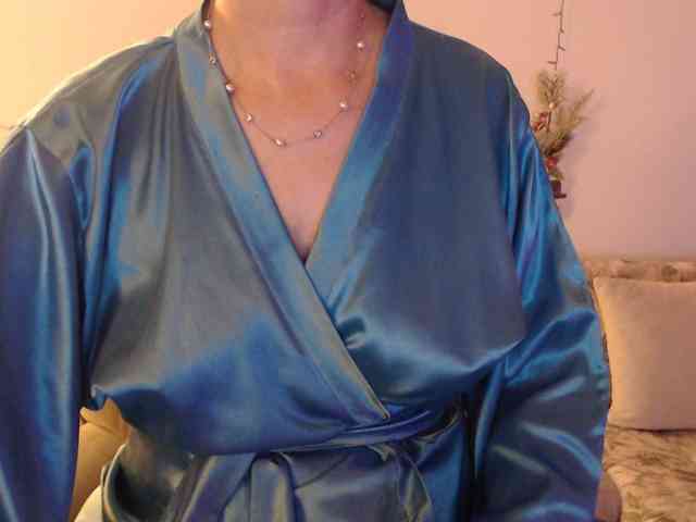 goodSnowQueen webcam