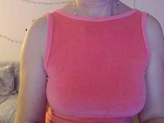 goodSnowQueen webcam