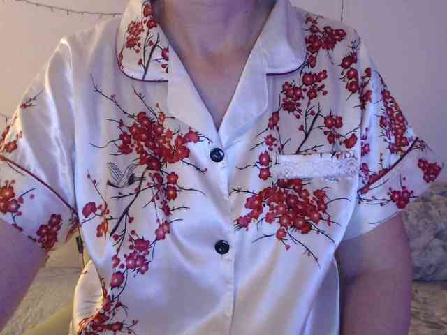 goodSnowQueen webcam