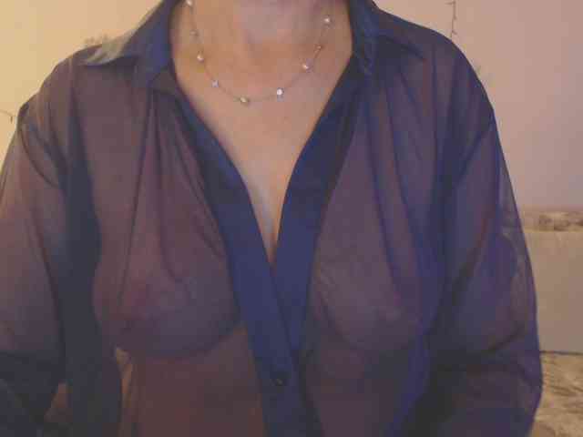 goodSnowQueen goodSnowQueen