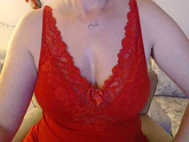 goodSnowQueen webcam