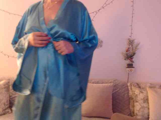 goodSnowQueen webcam