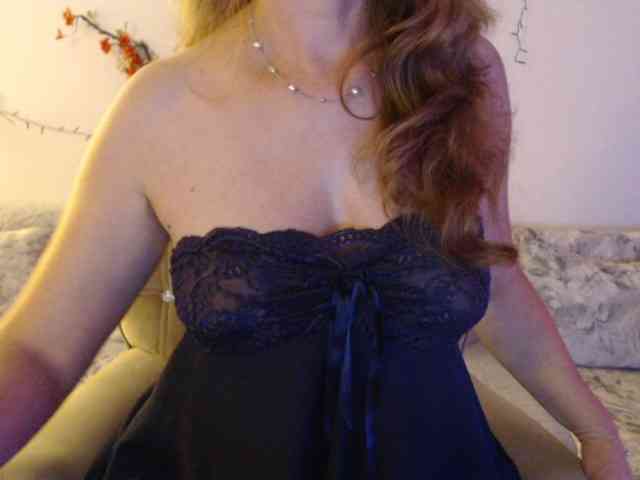 goodSnowQueen webcam